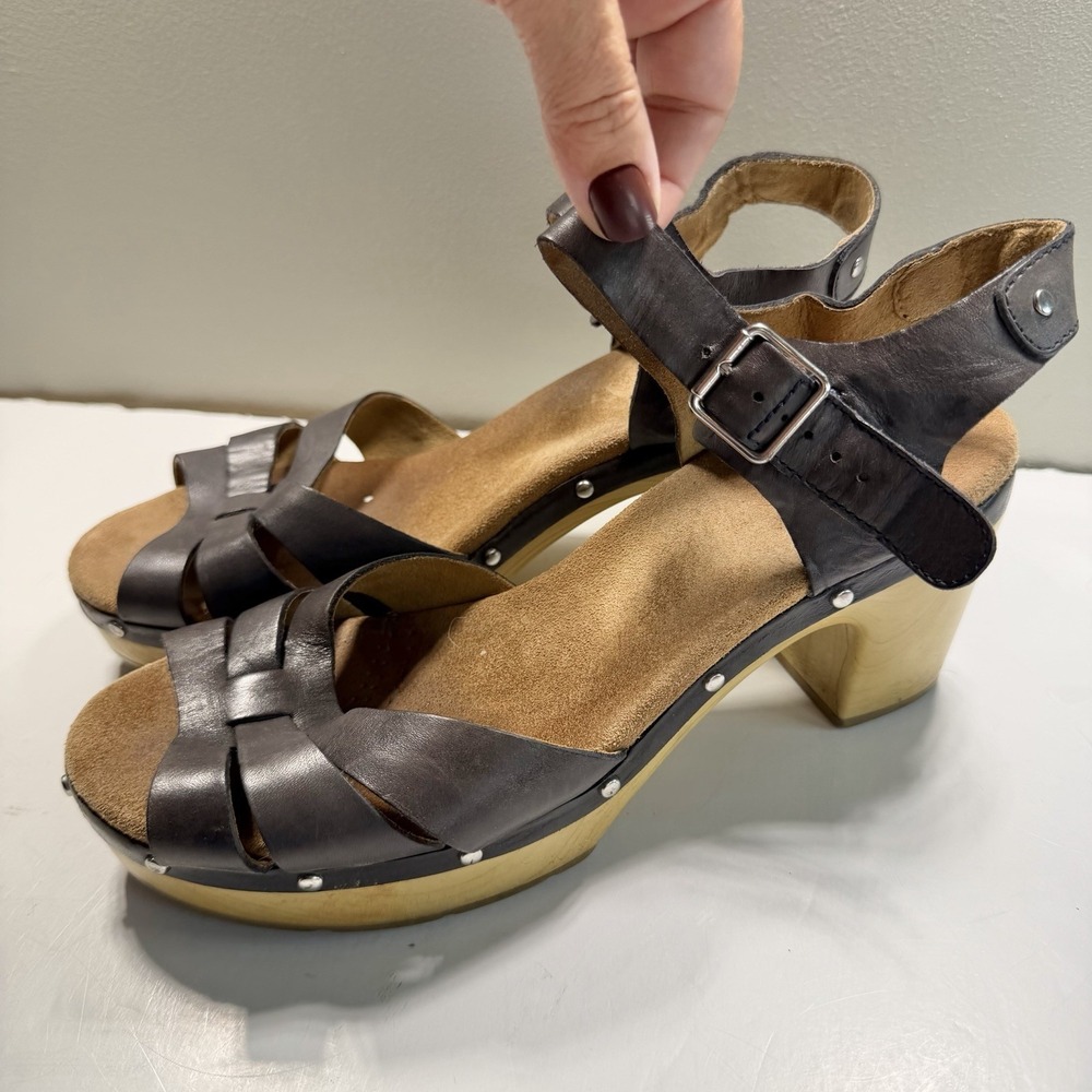 Clark's Artisan Ledella Sandal Comfort Heels 10 Pewter Ankle Strap